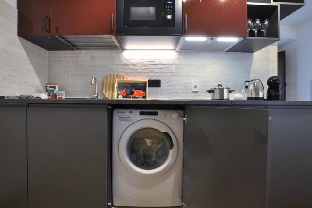 Special 10 - Comfort And Style In The Heart Of Historic Turin Center מראה חיצוני תמונה